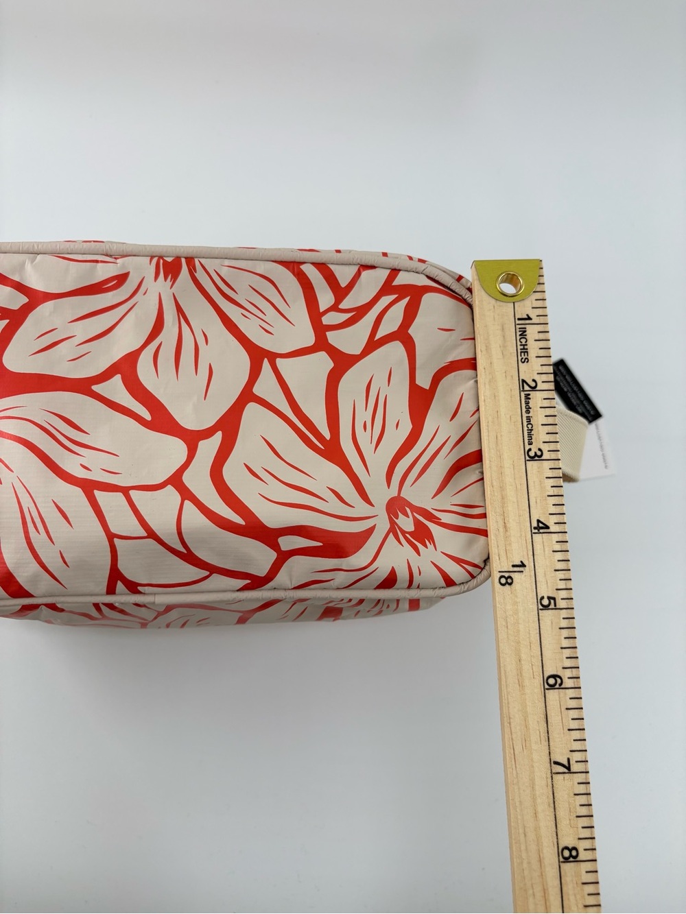 Aloha Collection Splash Proof Dopp Kit Backyard Cabin Crew Red Tan Travel Bags - Picture 6 of 15